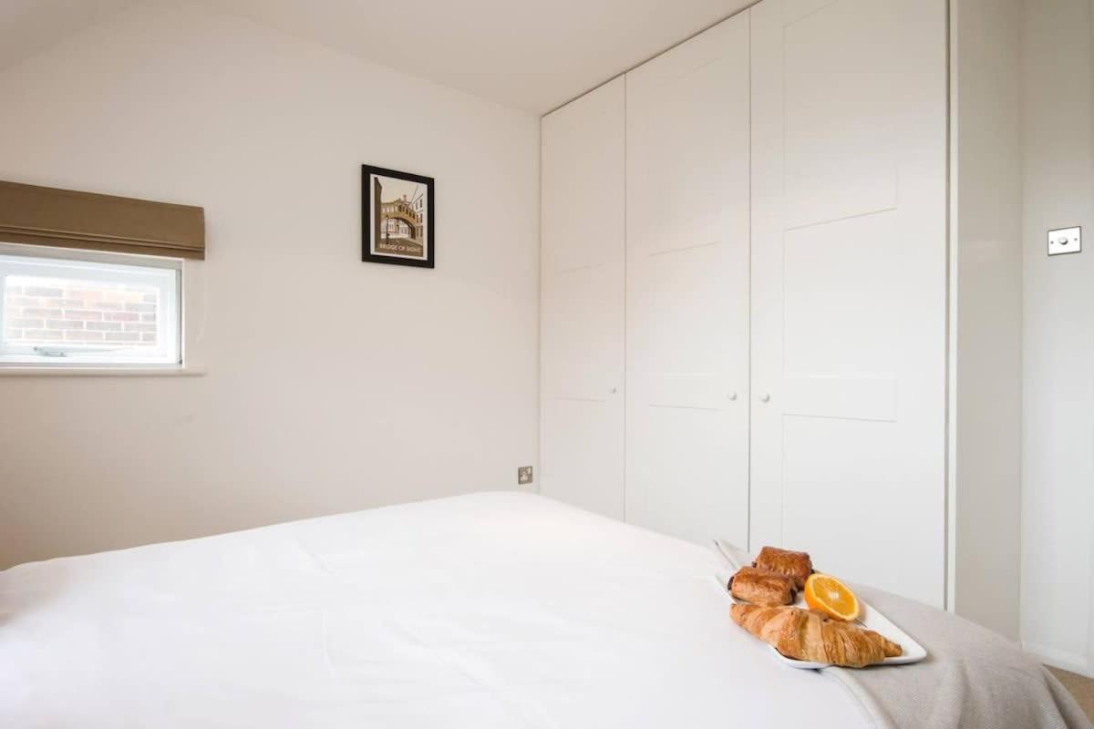 Modern Apartment In The Heart Of Oxford With Secure Underground Parking Eksteriør billede