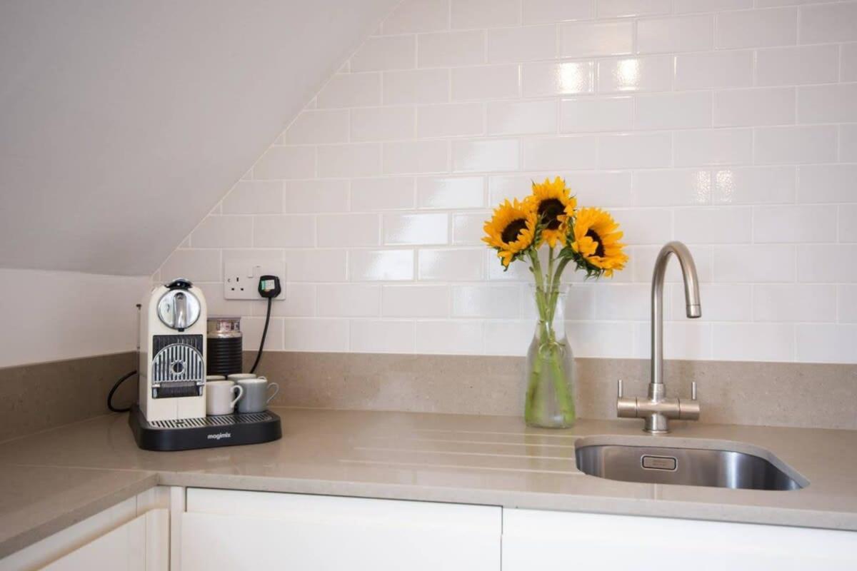 Modern Apartment In The Heart Of Oxford With Secure Underground Parking Eksteriør billede