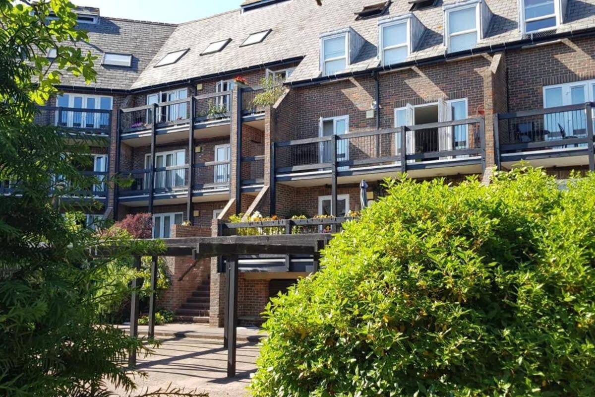 Modern Apartment In The Heart Of Oxford With Secure Underground Parking Eksteriør billede