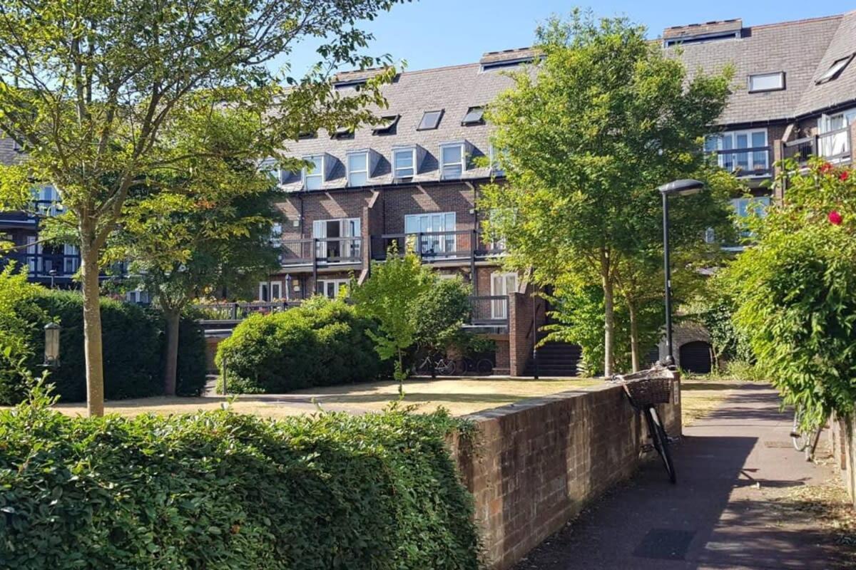 Modern Apartment In The Heart Of Oxford With Secure Underground Parking Eksteriør billede